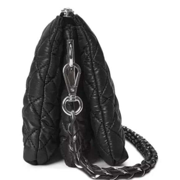 Small pippa. No extra straps. - Picture 3 of 10